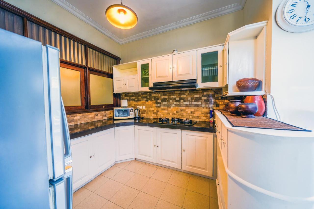 Villa Mica - Kuta - 5 Bedrooms - 5 Bathrooms - Great Location Bagian luar foto